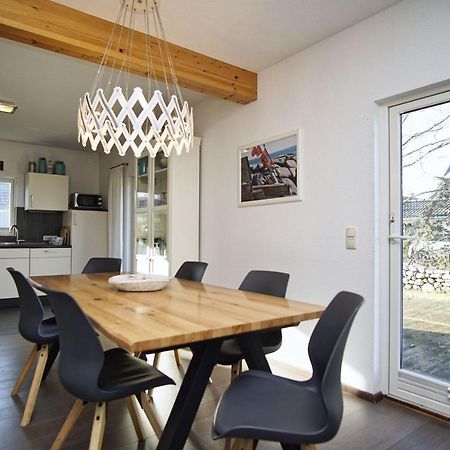 Komfortables Haus Mit Kamin, Sauna, Garten, Terrasse - Ferienhaus Sternschnuppe Wiek auf Rügen Exterior foto