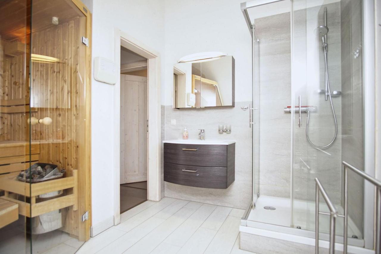 Komfortables Haus Mit Kamin, Sauna, Garten, Terrasse - Ferienhaus Sternschnuppe Wiek auf Rügen Exterior foto