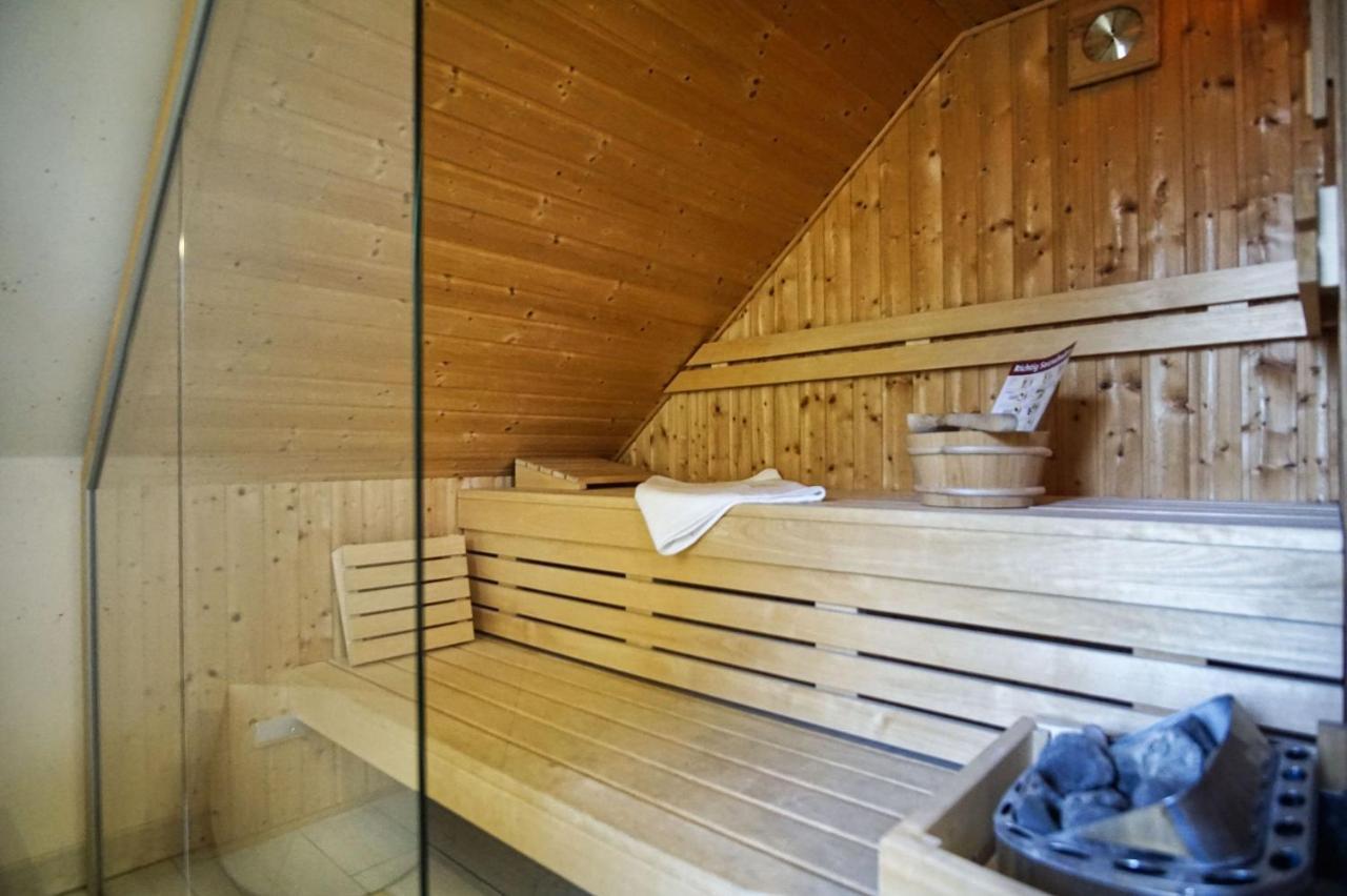 Komfortables Haus Mit Kamin, Sauna, Garten, Terrasse - Ferienhaus Sternschnuppe Wiek auf Rügen Exterior foto