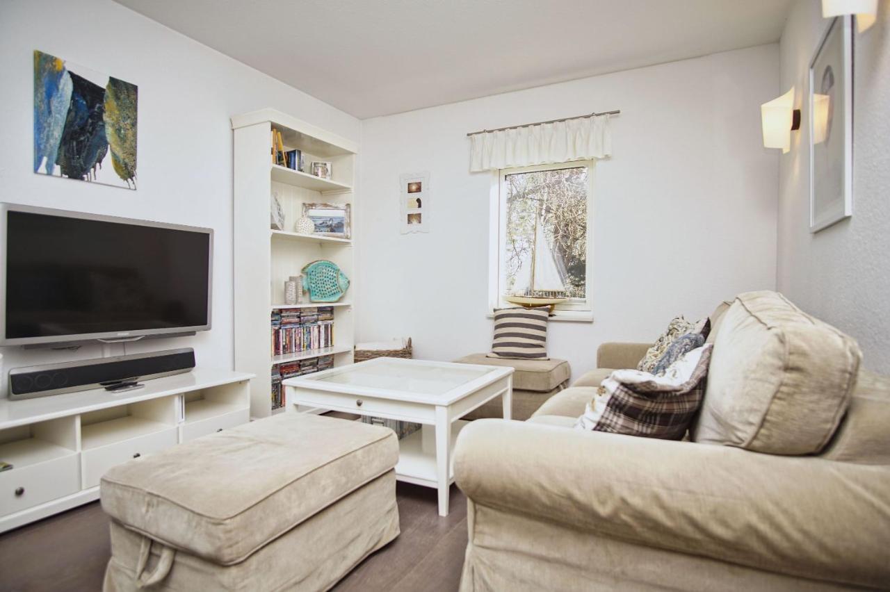 Komfortables Haus Mit Kamin, Sauna, Garten, Terrasse - Ferienhaus Sternschnuppe Wiek auf Rügen Exterior foto